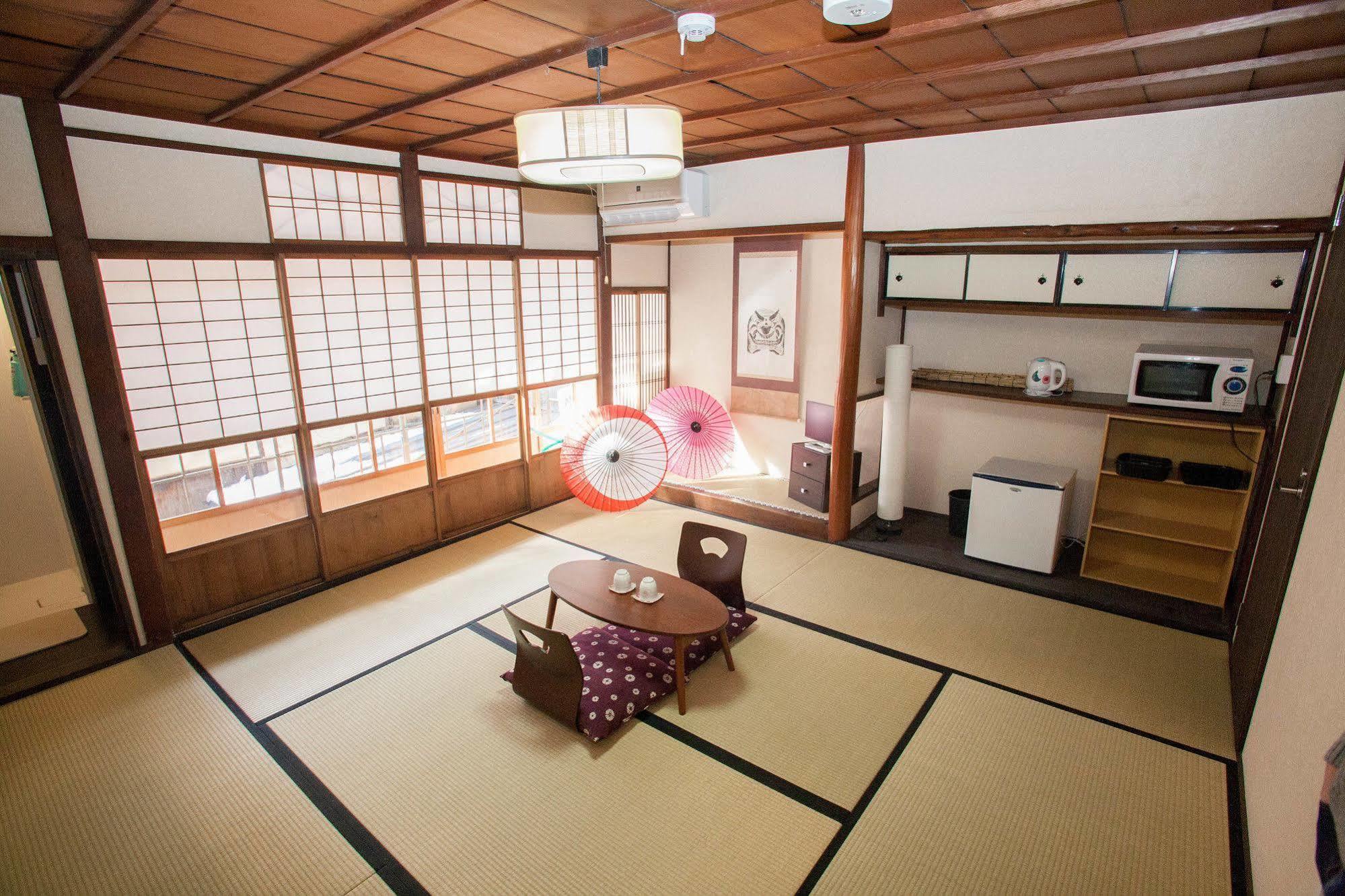 Guesthouse Omotenashi เกียวโต ภายนอก รูปภาพ